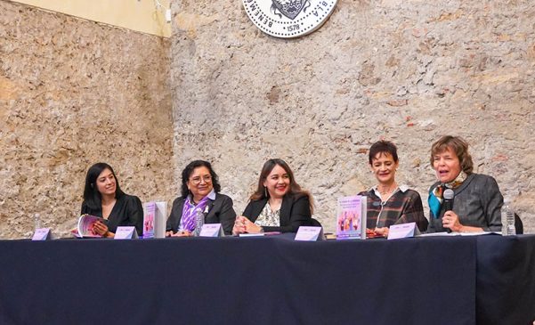 Presentan el libro “El deber de la memoria: del derecho al voto a la ...