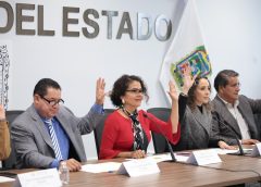 Avala Comisión del Congreso inscripción en el Muro de Honor la leyenda “60 Aniversario del Plan DN-III-E Ejército, Fuerza Aérea y Guardia Nacional”